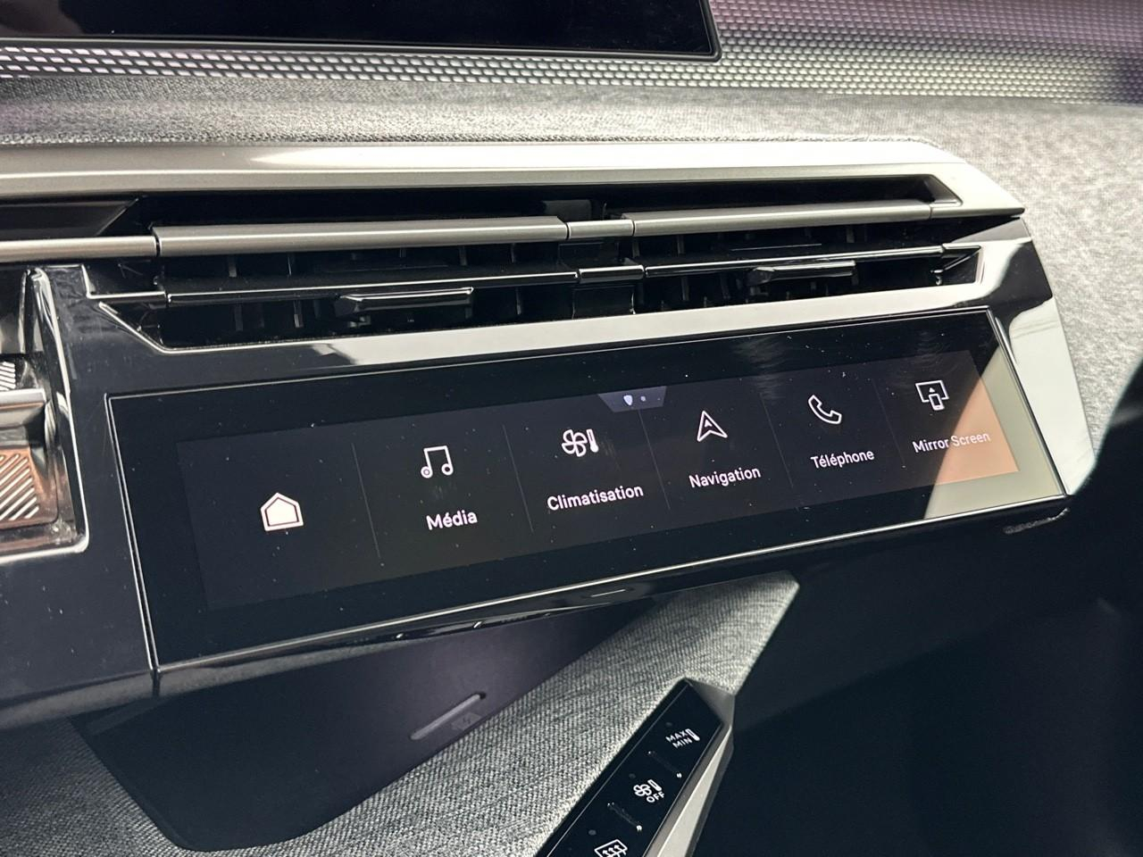 Peugeot 3008 electrique 210 ch 73 kwh gt — photo 28