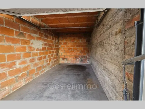 Parking 12 m²