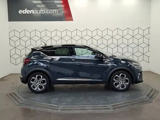 Renault Captur e-tech 145 - 21 — photo 6