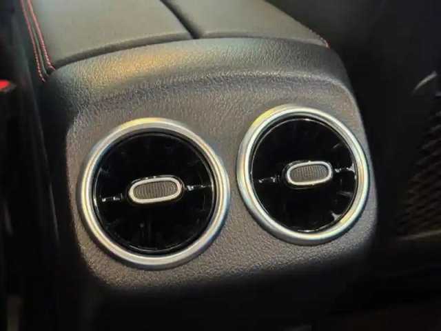 Mercedes Classe A 200 d amg line — photo 15