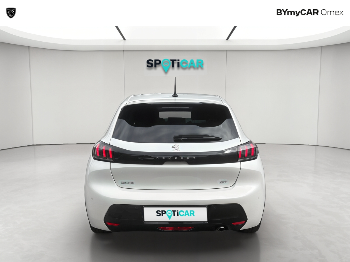 Peugeot 208 PureTech 100 S&amp;S EAT8 — photo 4