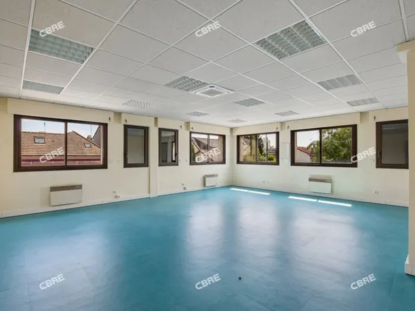 Local professionnel 399 m²