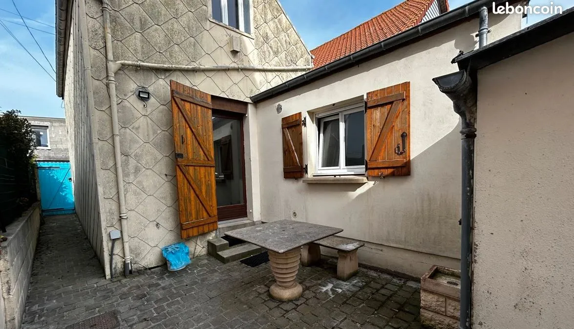 Photo 1