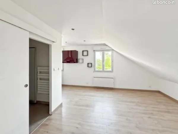 Appartement 2 pièces 32m² étage 2/2