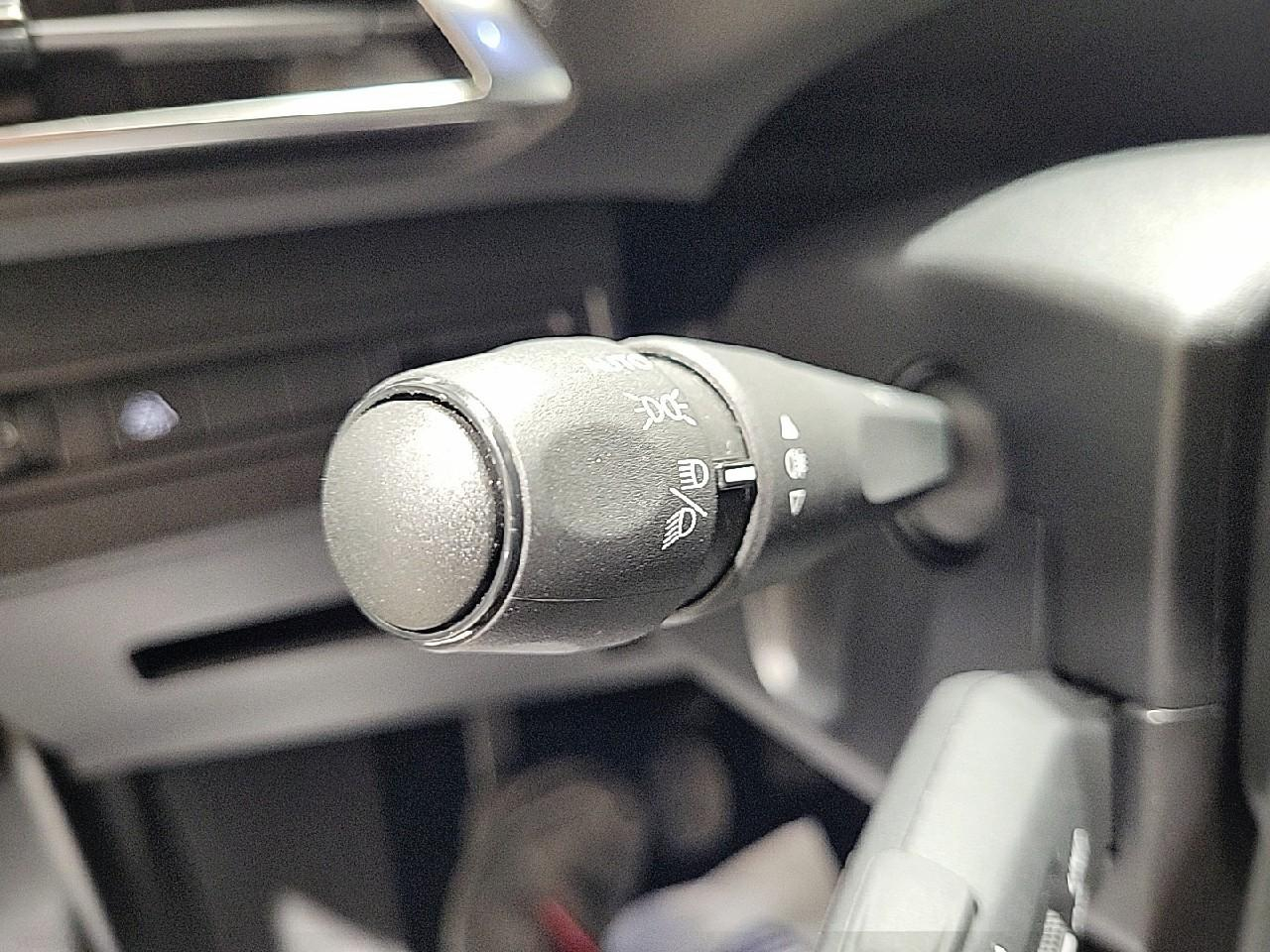 Peugeot 3008 puretech 130ch s&s bvm6 active pack — photo 20