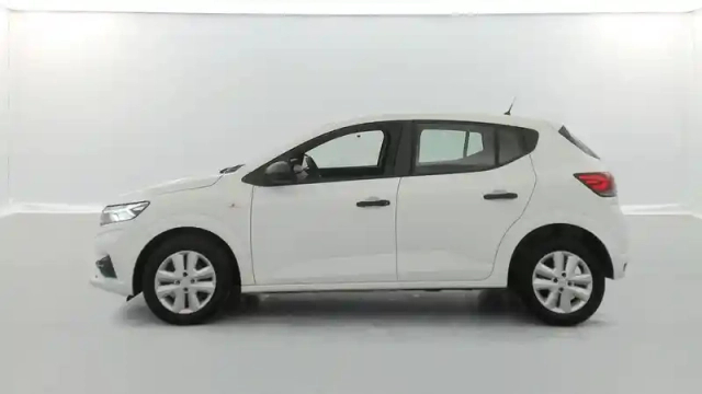 Dacia Sandero sce 65 — photo 11