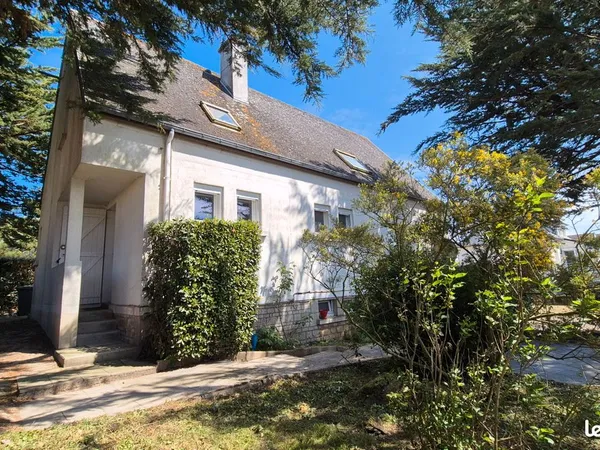 Maison 8 pièces 151 m²