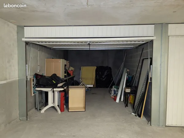 Location grand garage Saint Raphaël