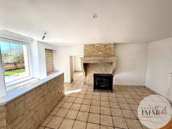 OURCHES SUR MEUSE - Maison de caractère 207 m2 Charme, vo