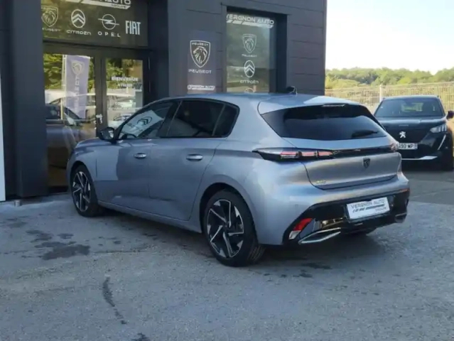 Peugeot 308 iii puretech 130 s&amp;s allure pack — photo 21