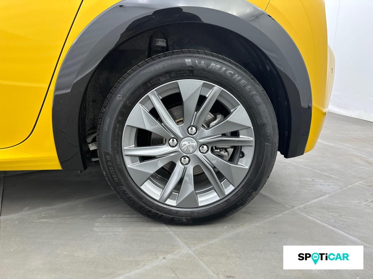 Peugeot 208 e-208 136ch active pack — photo 11