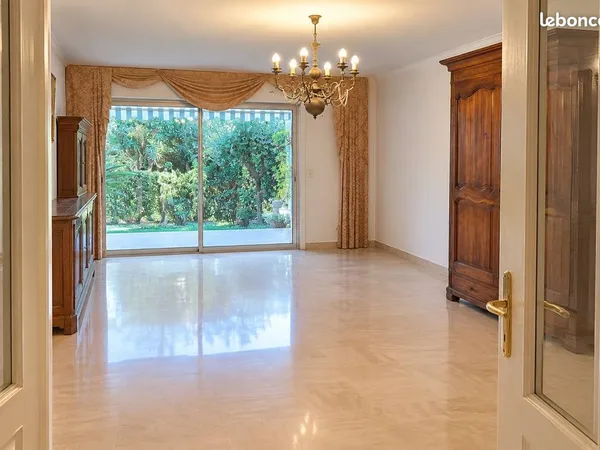 Appartement villa dans cadre luxueux du Lido