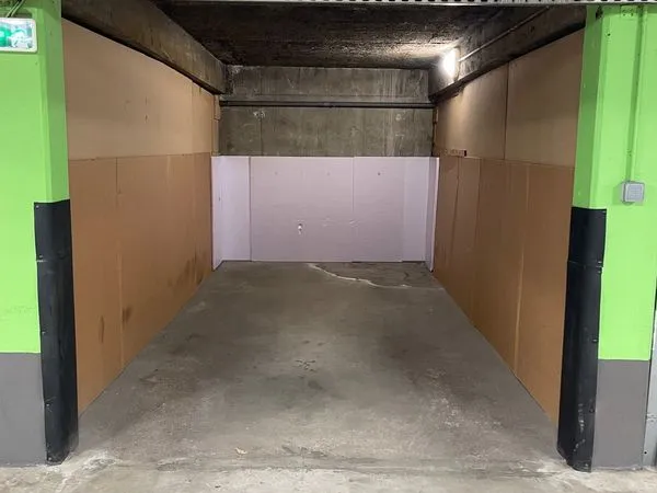Garage/Parking hyper centre résidence sécurisée