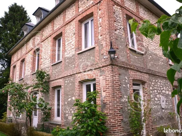 Maison 21 pièces 185 m²