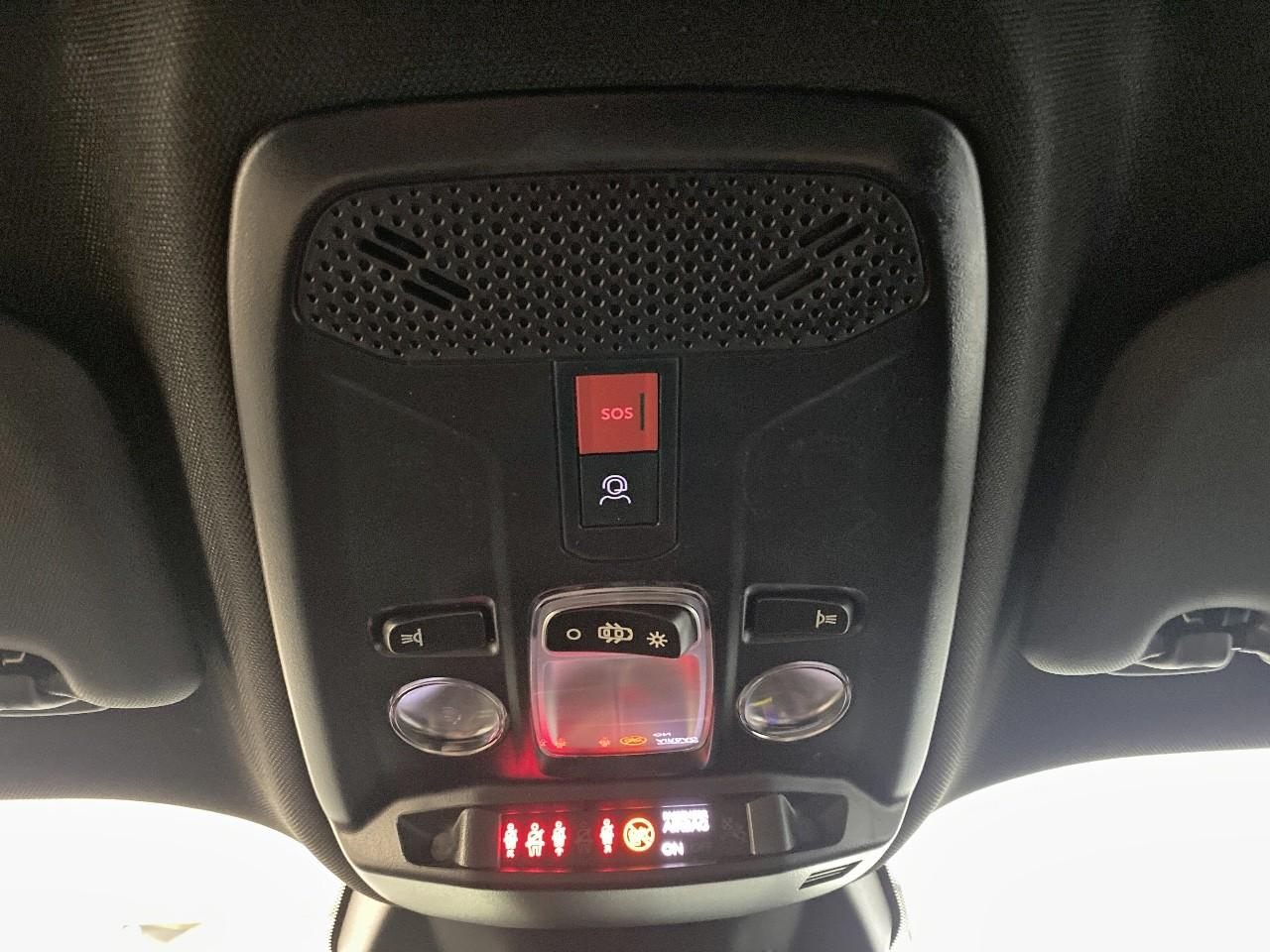 Peugeot 2008 hybrid 145 ch e-dcs6 allure — photo 19
