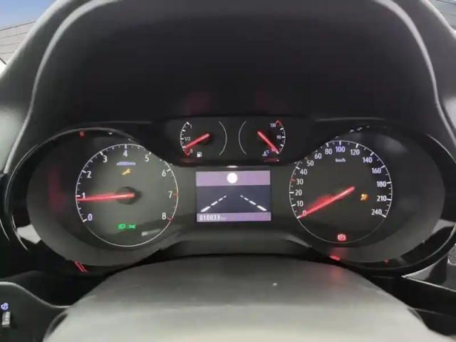 Opel Corsa 1.2 turbo 100 ch bvm6 — photo 21