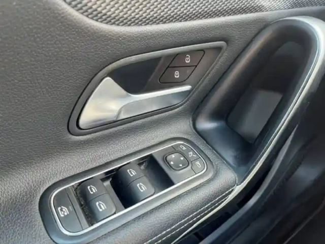 Mercedes Classe A 180 d 7g-dct — photo 17