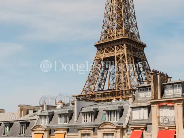 PARIS 7e/15e TOUR EIFFEL CHAMPS DE MARS - Appartement 2 chambres avec vue Tour Eiffel