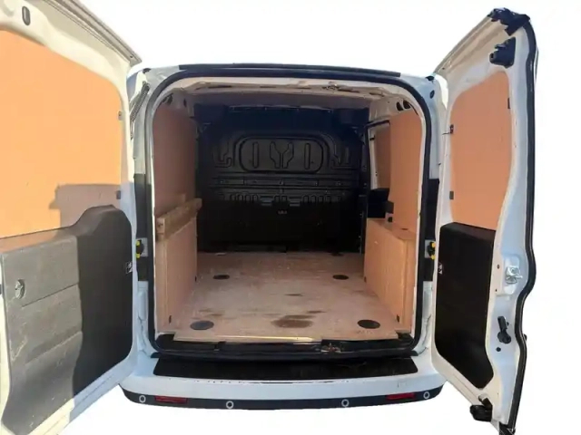 Fiat Doblo cargo 1.4 i.e. 95ch pack professional trio nav e6 — photo 6