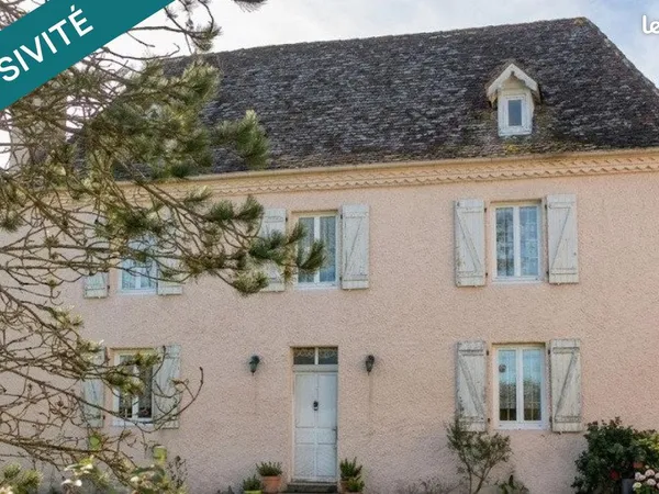 Propriété 6 pièces 143 m²