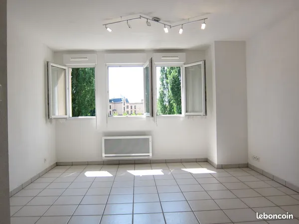 COLMAR studio 27 m2 près gare et centre