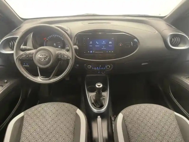 Toyota Aygo 1.0 72 design — photo 11