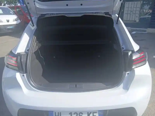 Peugeot 208 hybrid 110 ch e-dcs6 — photo 6