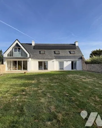 Maison 13 pièces 233 m²