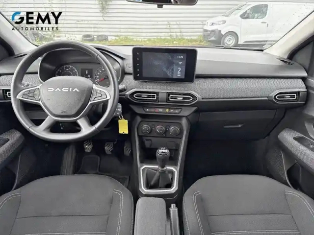 Dacia Sandero tce 90 — photo 8