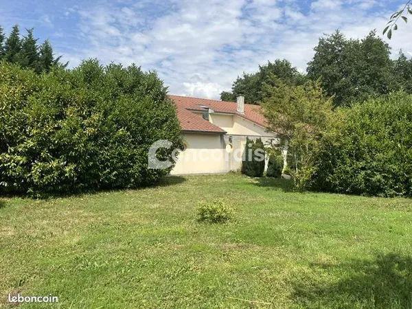 Maison 7 pièces 200 m²