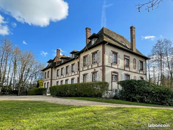 Château 17 pièces 812 m²