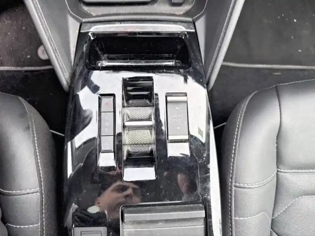 Citroën C4 e- 136 ch automatique — photo 14
