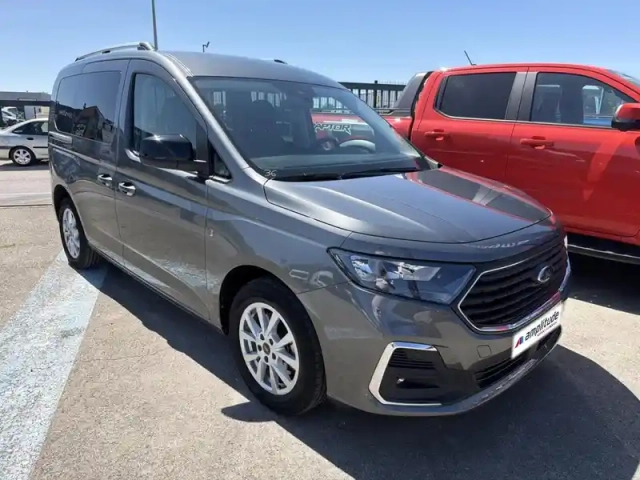 Ford Tourneo Connect 1.5 ecoboost 114 ch titanium tpmr — photo 3
