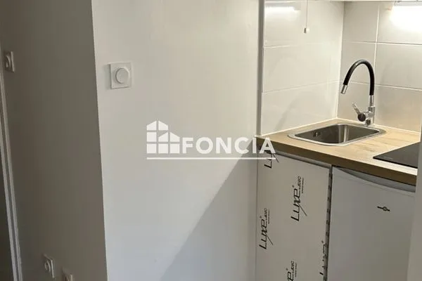 Studio 1 pièce 18 m²