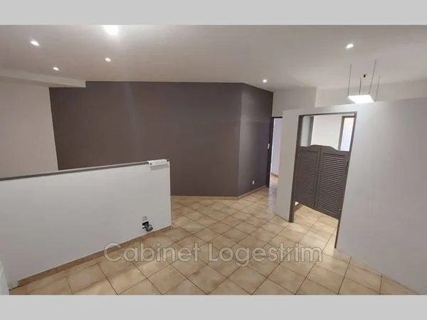 Local commercial 74 m²