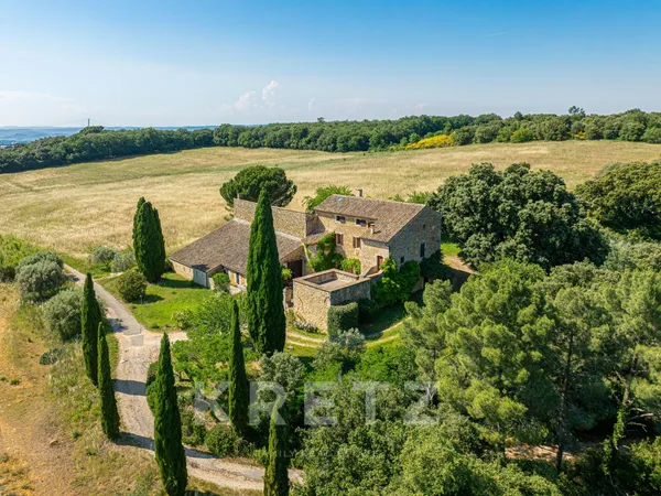PROPRIÉTÉ D'EXCEPTION AU CŒUR DE LA DRÔME PROVENÇALE