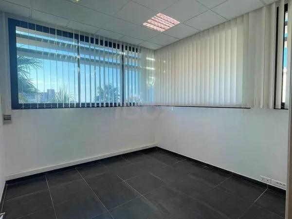 Boutique 81 m²