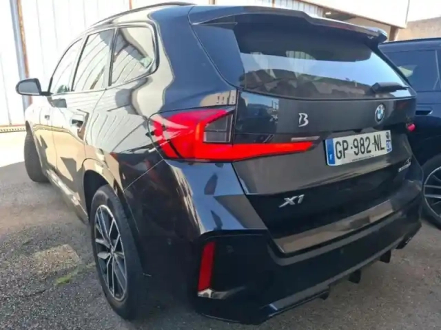 Bmw X1 sdrive18d 150ch m sport — photo 2