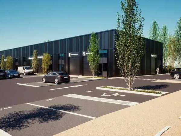Local d'activité 897 m²