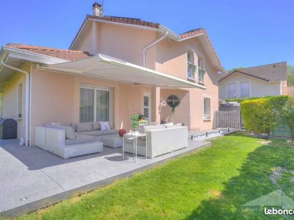Maison 5 pièces 156 m²