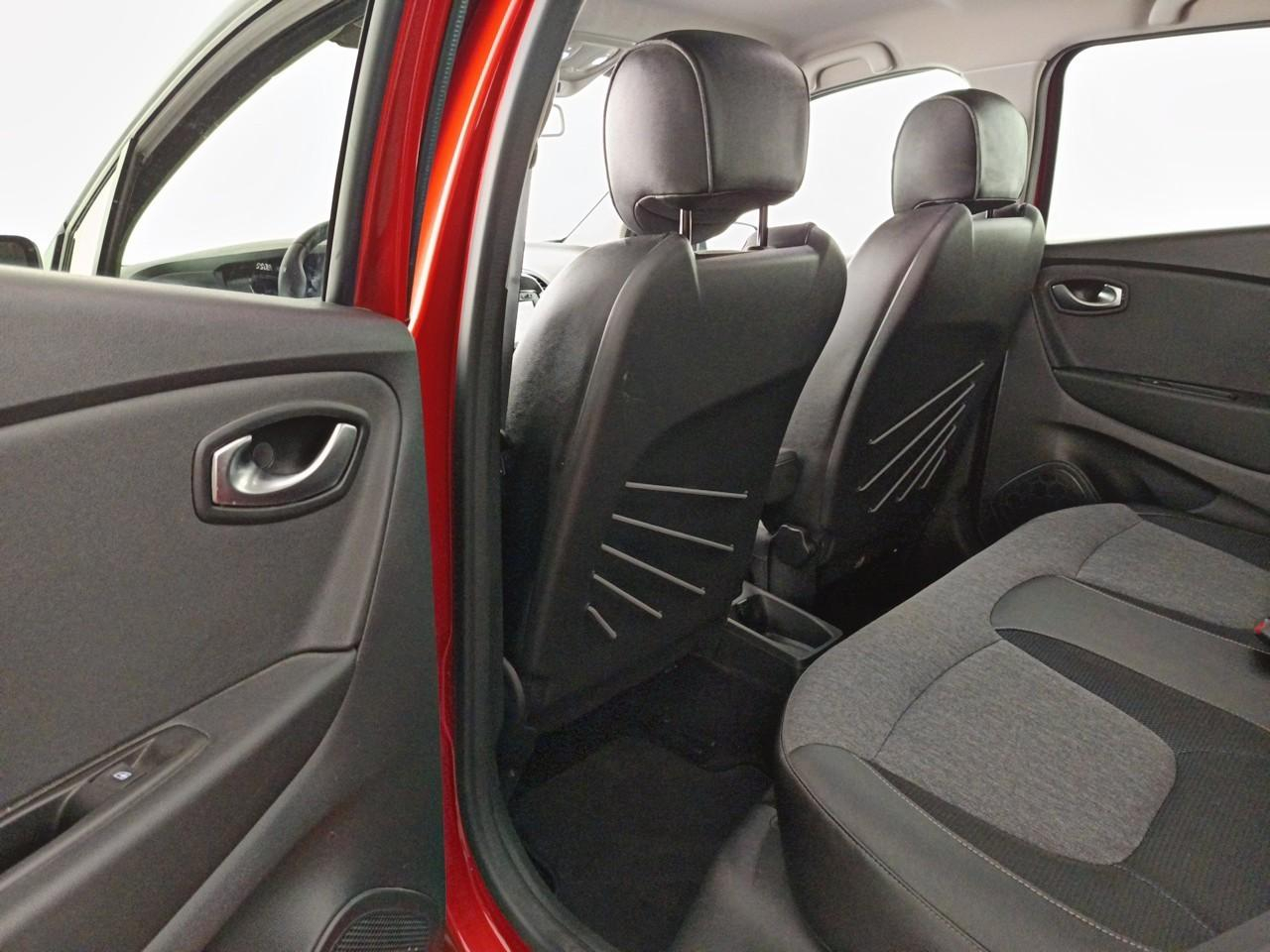 Renault Captur tce 90 intens — photo 18