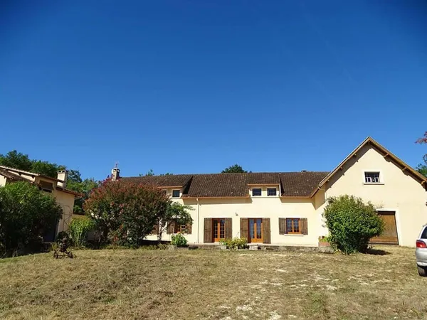 Maison 11 pièces 306 m²