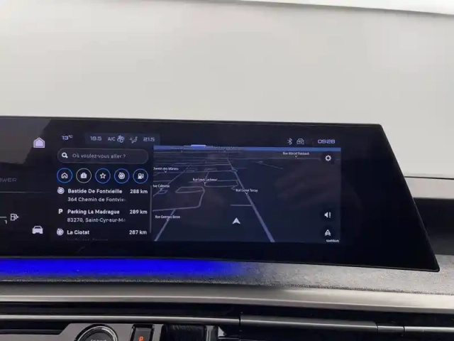 Peugeot 3008 hybrid 145 e-dcs6 — photo 20