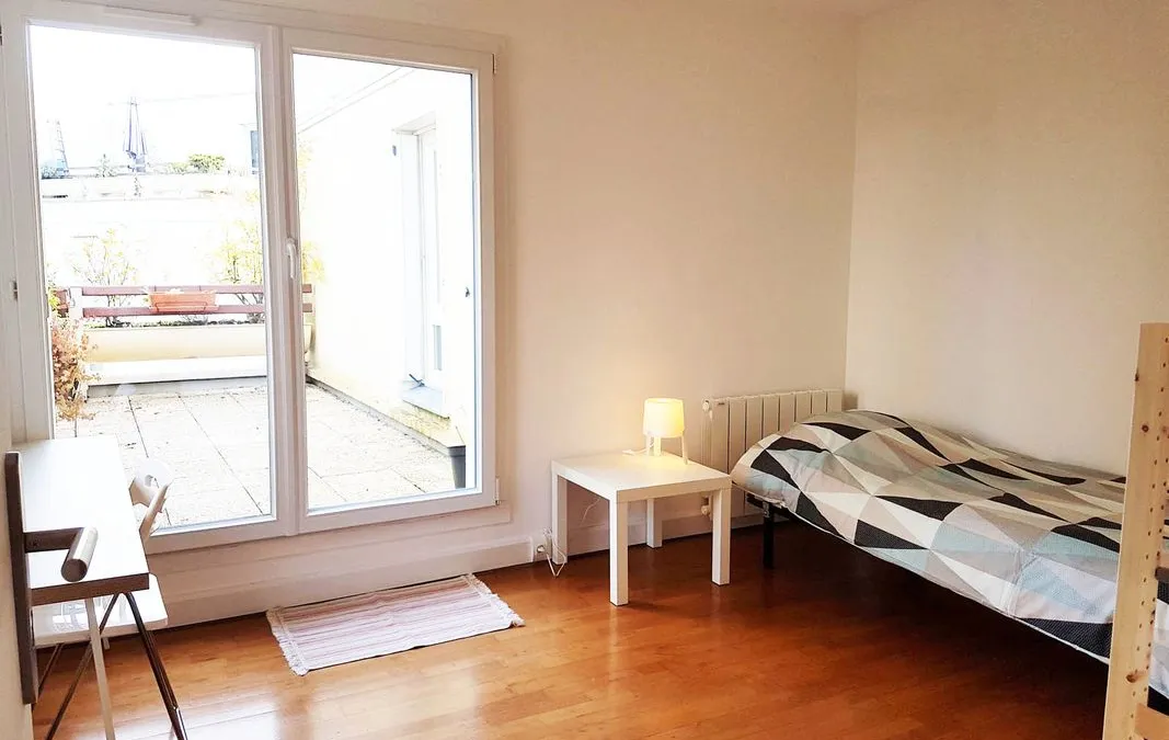 Photo 1