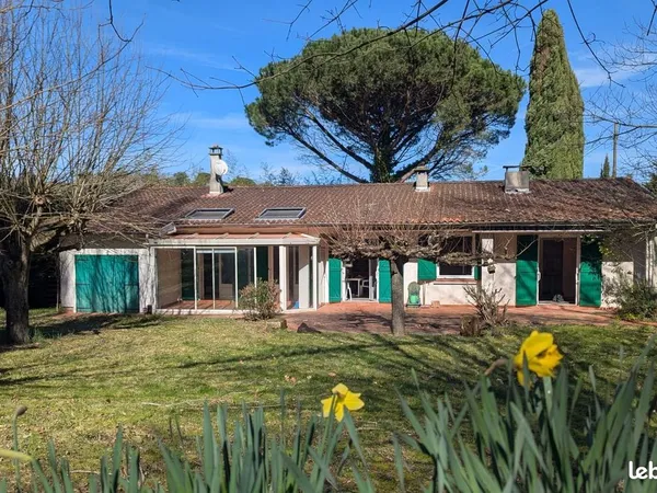 Maison - 7 pièces - 140 m2