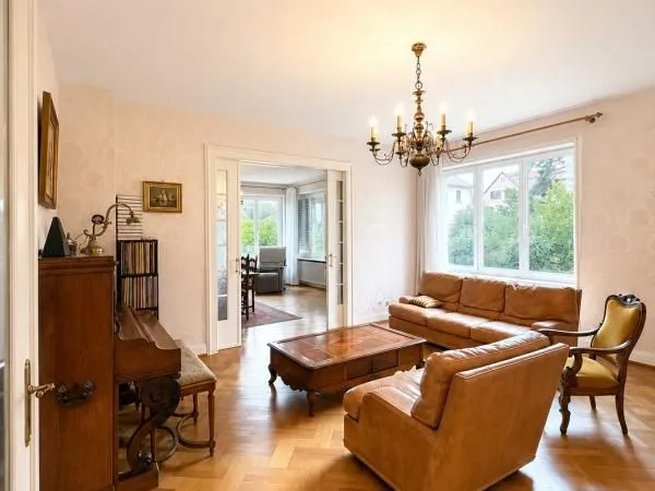 Maison 6 pièces 277 m²