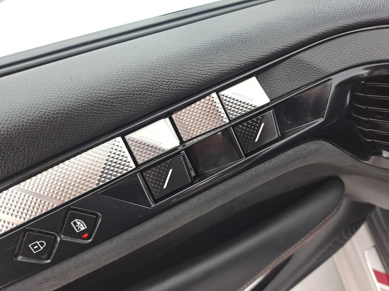 Ds Ds 4 puretech 130 eat8 performance line+ — photo 21
