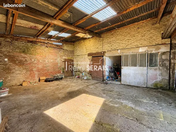 Parking/box 4 pièces 95 m²