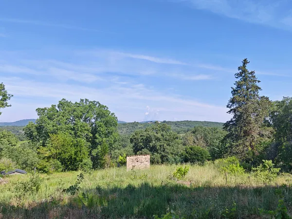Terrain 1460 m²