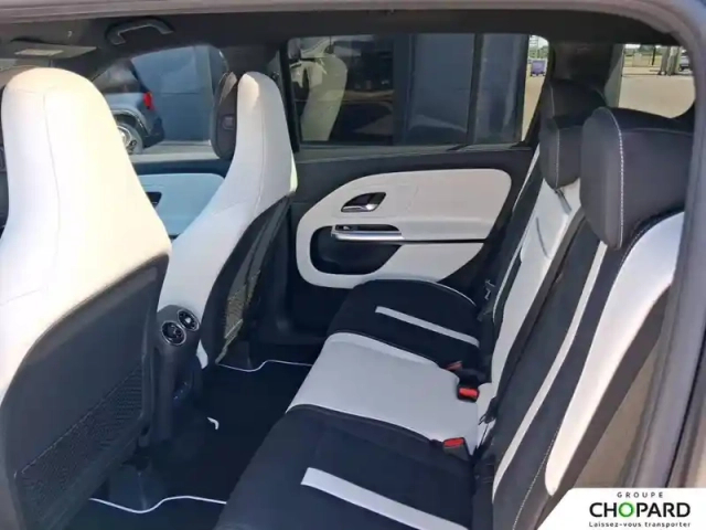 Mercedes Glb 200 — photo 18
